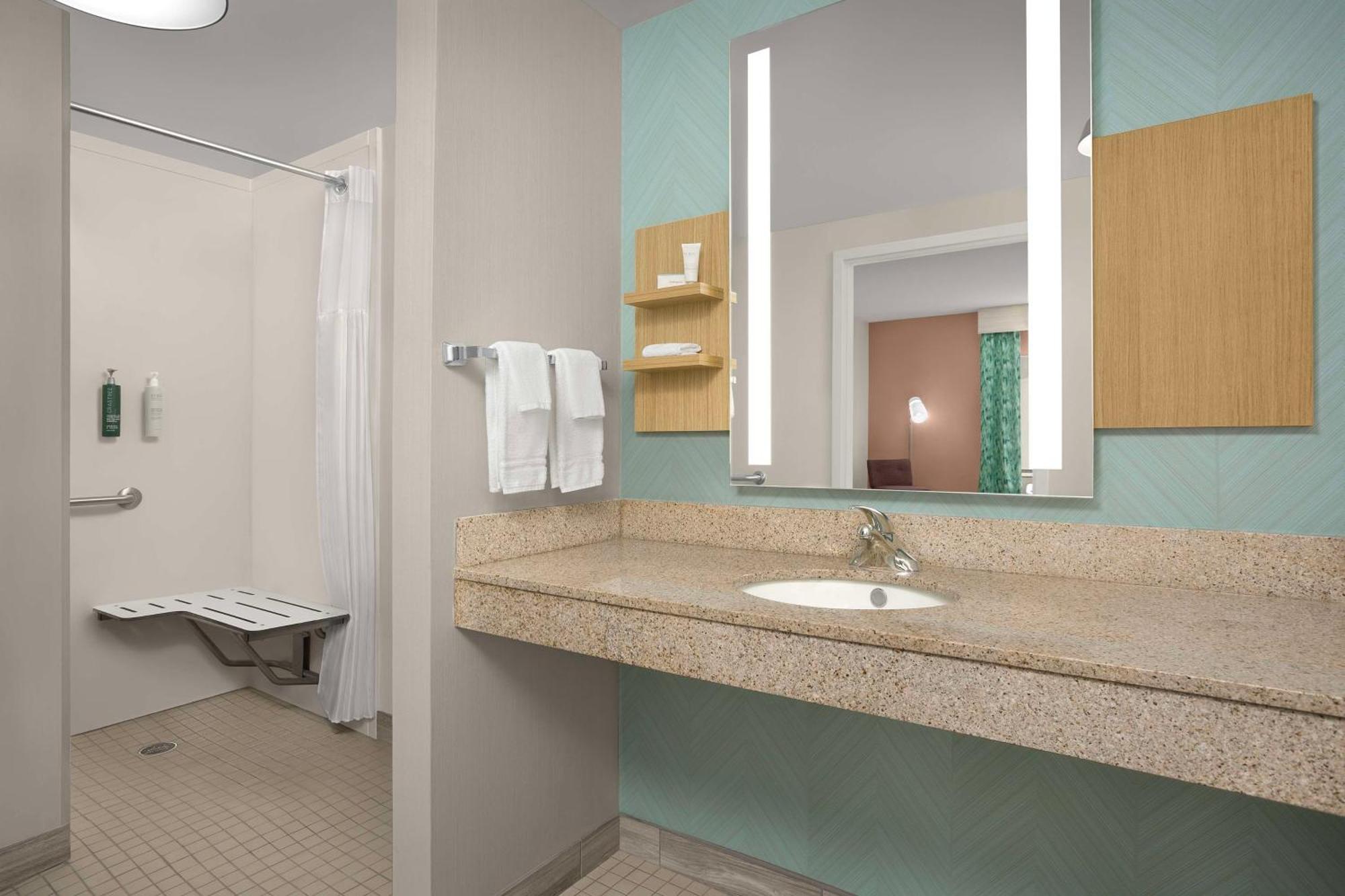Hilton Garden Inn Raleigh Capital Blvd I-540 Екстер'єр фото