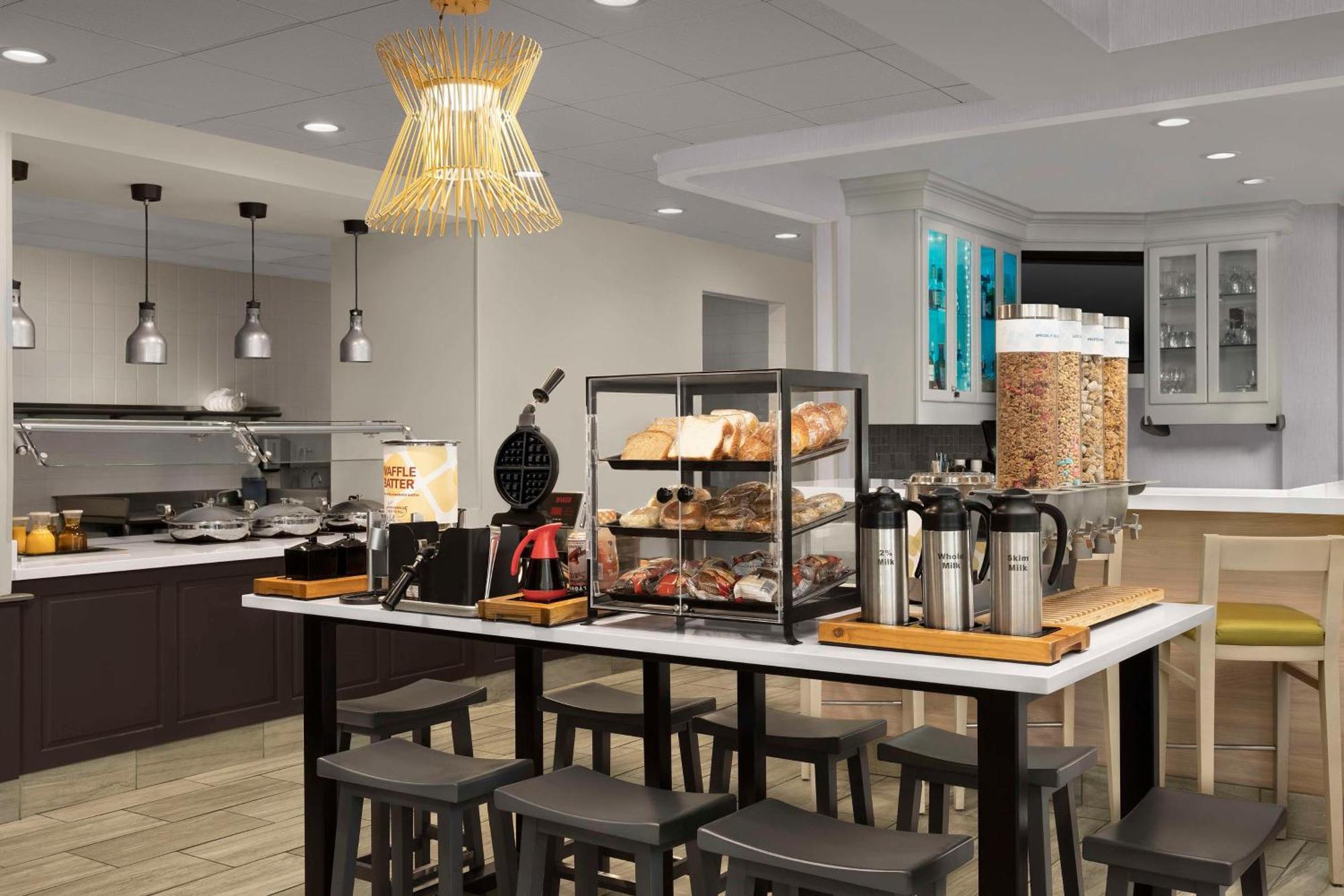 Hilton Garden Inn Raleigh Capital Blvd I-540 Екстер'єр фото